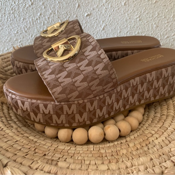 Michael Kors Wedges - Picture 2 of 3